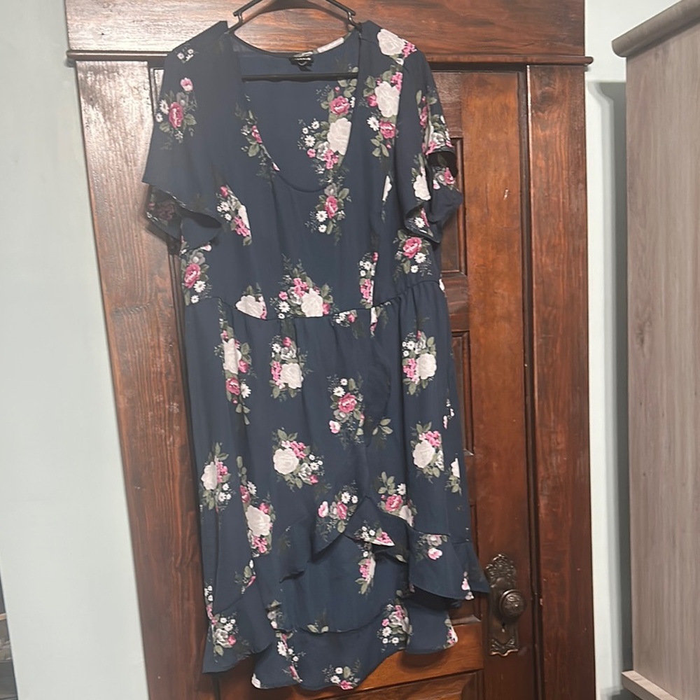 Torrid Navy Floral High Low Top